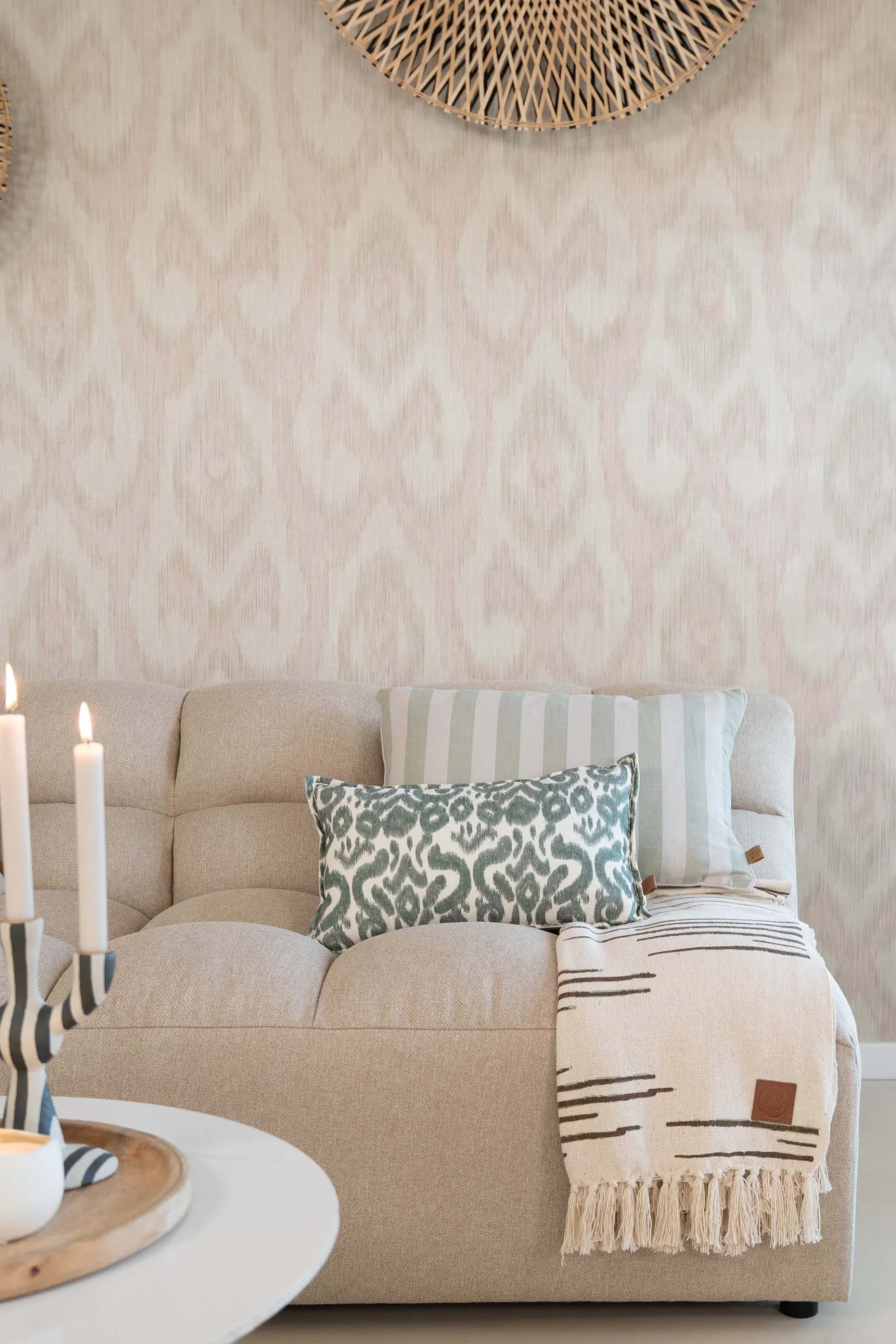 zusss kussen ornament print en madeliefje 50x30cm saliegroen/ecru