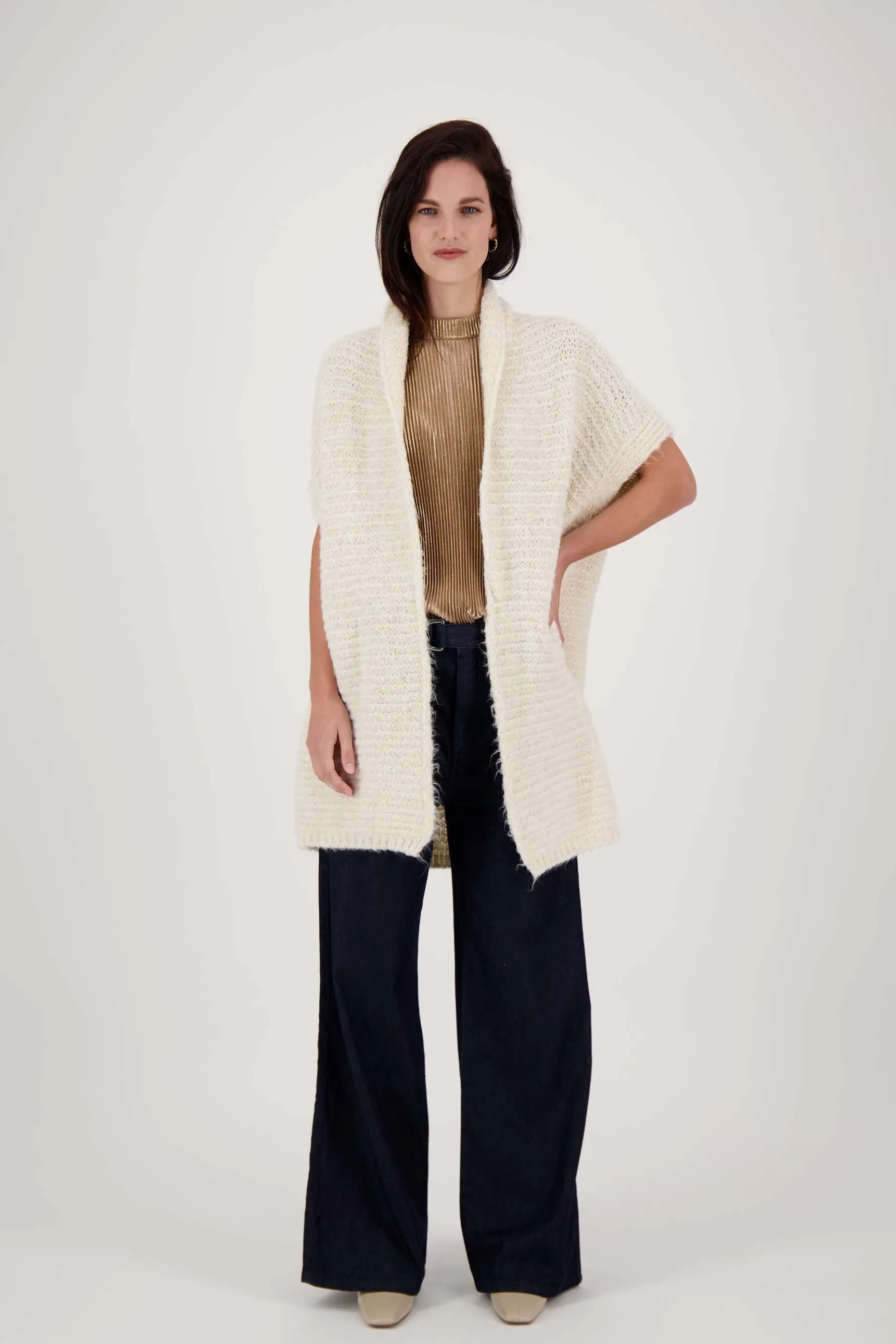 zusss mouwloos vest creme